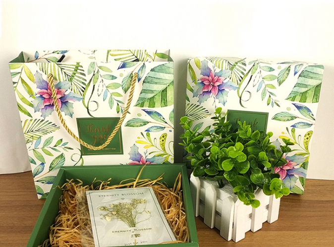 Túi quà tặng người thân Laranda 2025